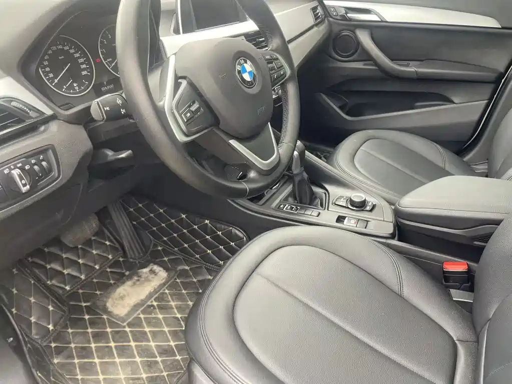 BMW X1 — миниатюра 7