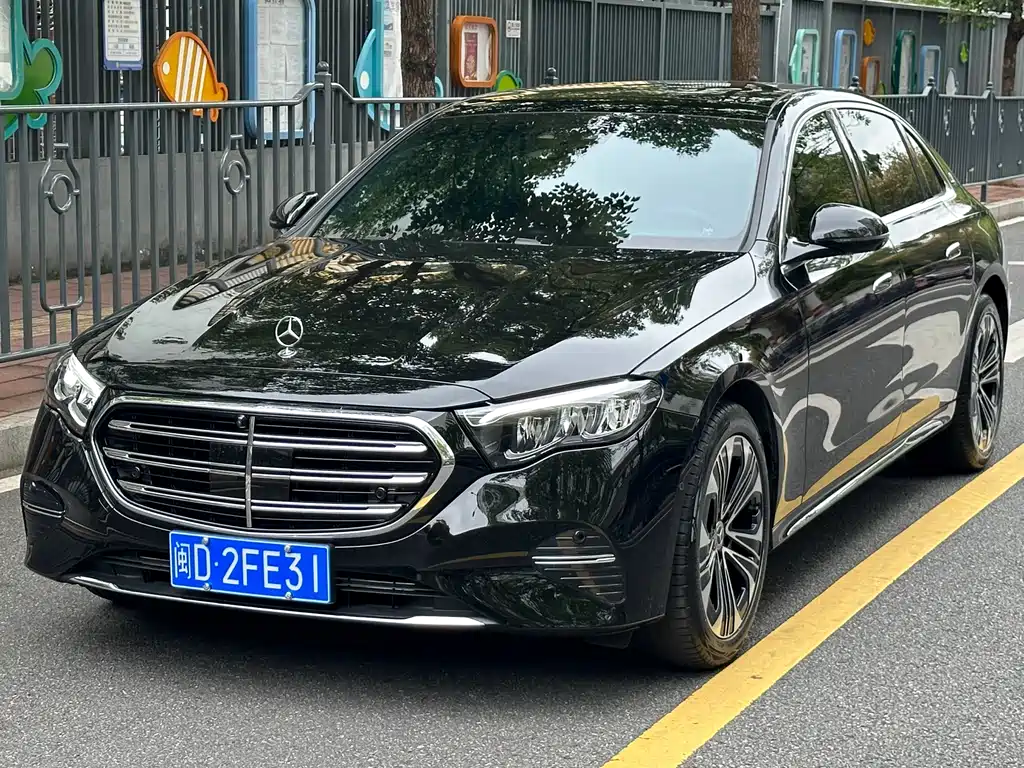 Mercedes-Benz E-Class 2025