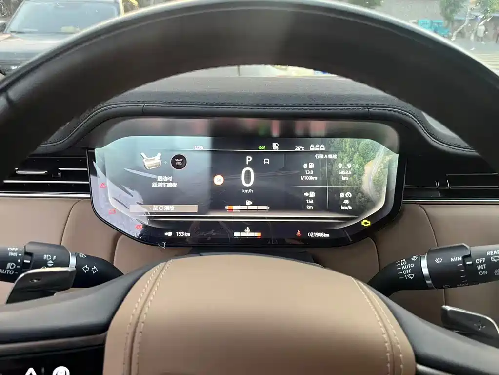 Land Rover Range Rover — миниатюра 5