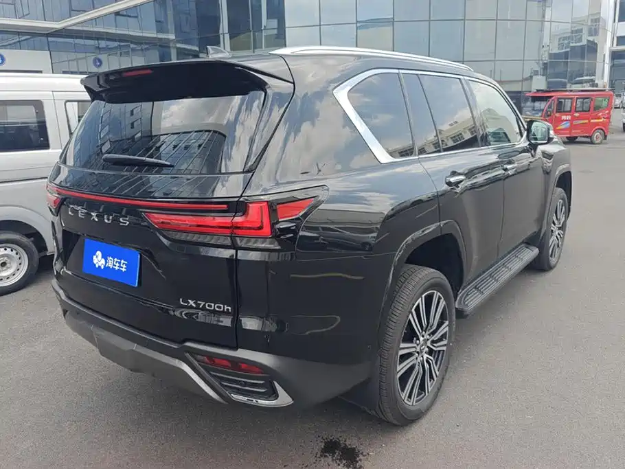 Lexus LX — миниатюра 3