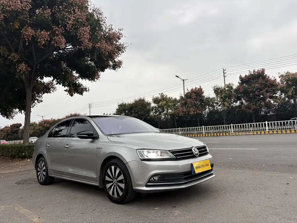 Volkswagen Sagitar — миниатюра 7