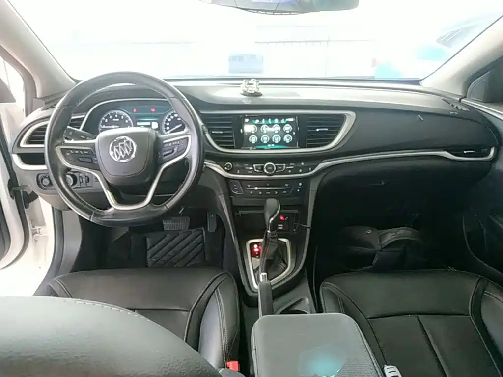 Buick Excelle — миниатюра 10