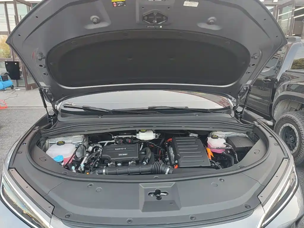 BYD L DM-i — миниатюра 20
