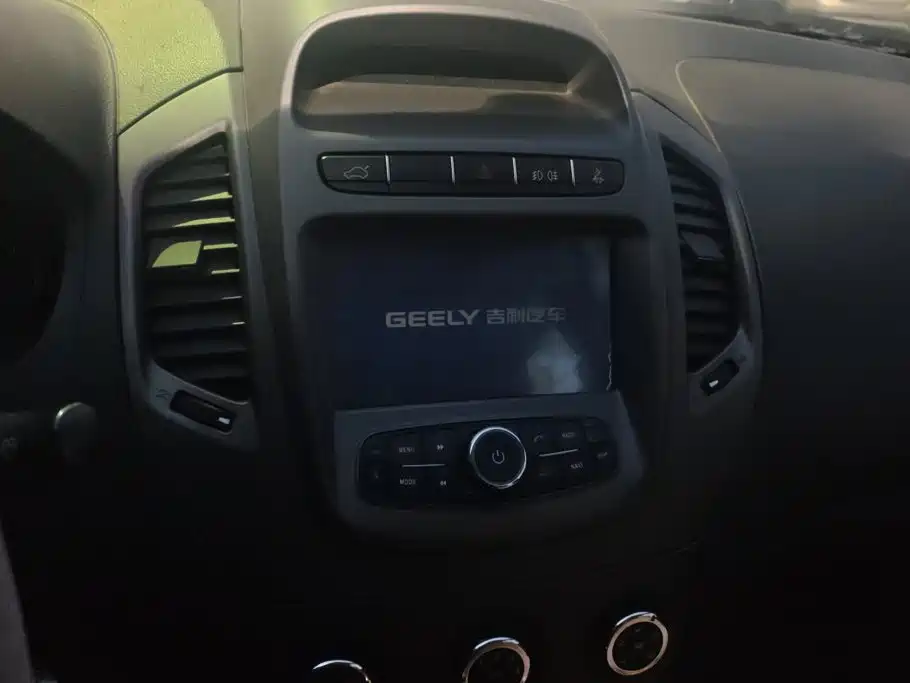 Geely King Kong — миниатюра 13