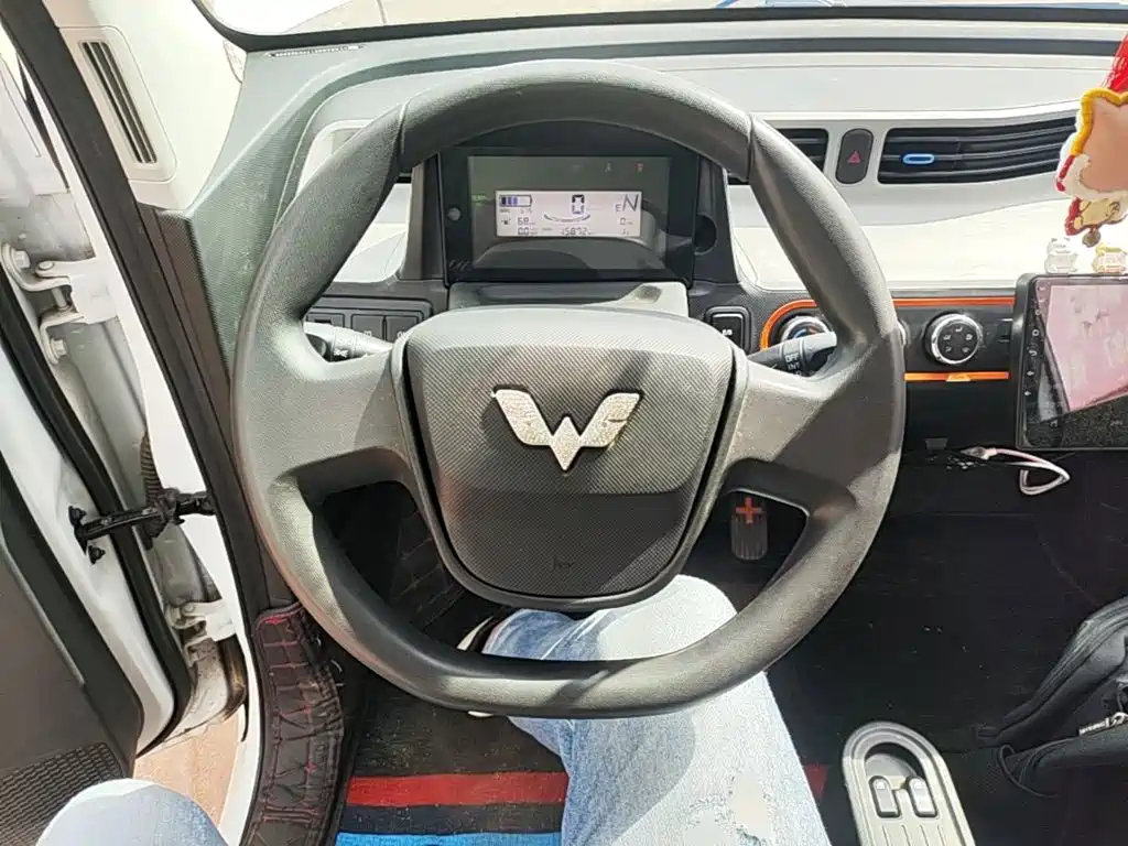 Wuling MINIEV — миниатюра 11
