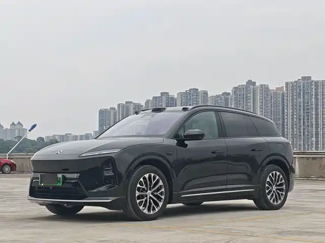 2025 Nio ES6