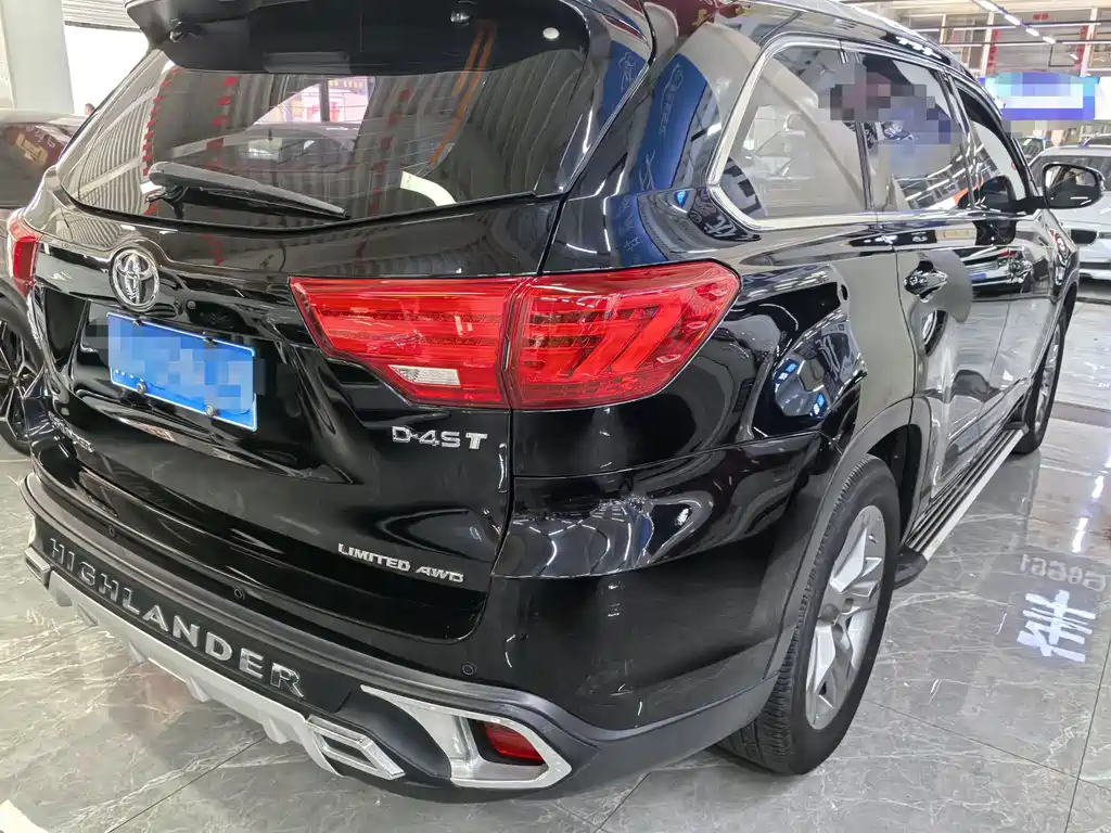 Toyota Highlander 2017 2.0T 7 мест