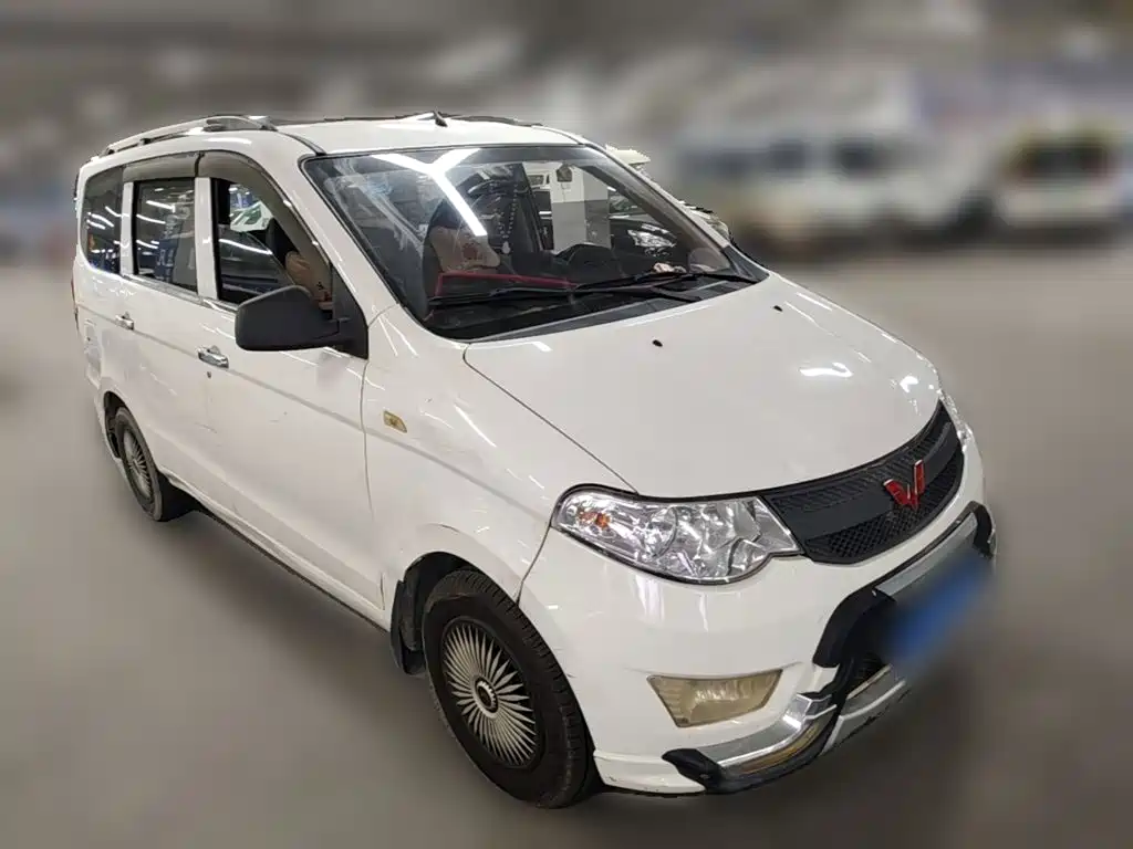 Wuling Hongguang — миниатюра 6