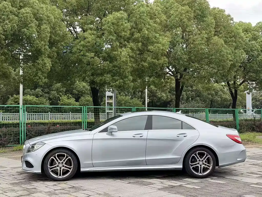 Mercedes-Benz CLS — миниатюра 2