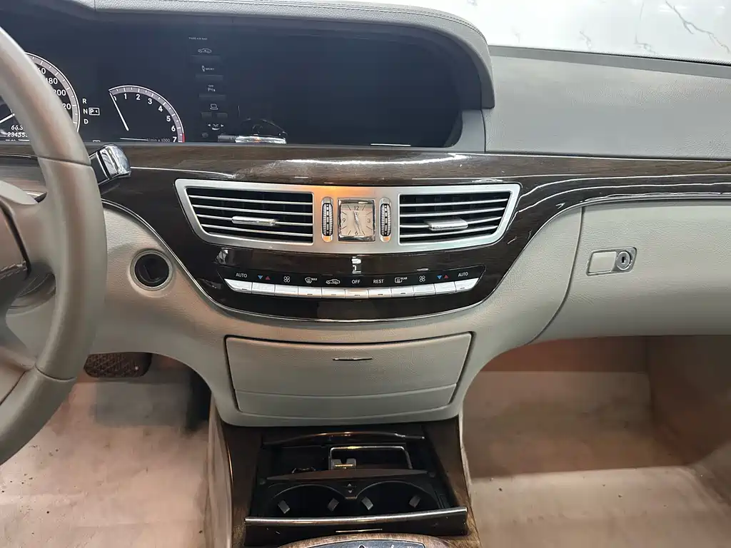 Mercedes-Benz S-Class S 2010 S 300 L Luxury