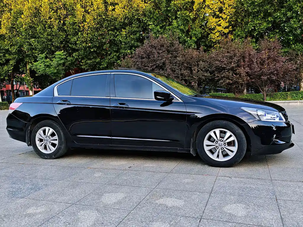 Honda Accord — миниатюра 23