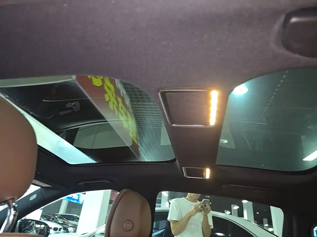 Mercedes-Benz E-Class New Energy — миниатюра 18