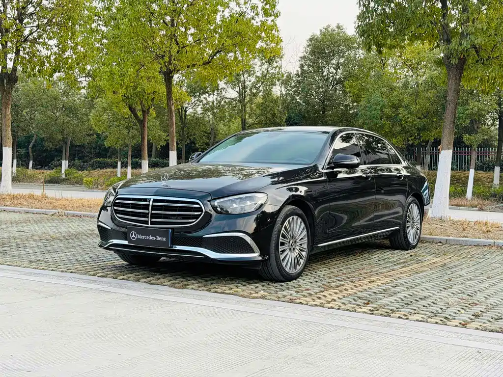 Mercedes-Benz E-Class 2023
