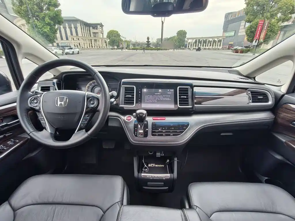 Honda Elysion — миниатюра 14