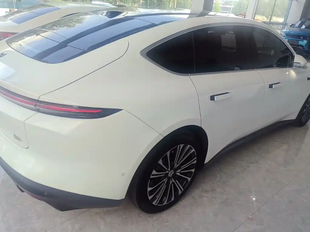 NIO ET5 — миниатюра 7