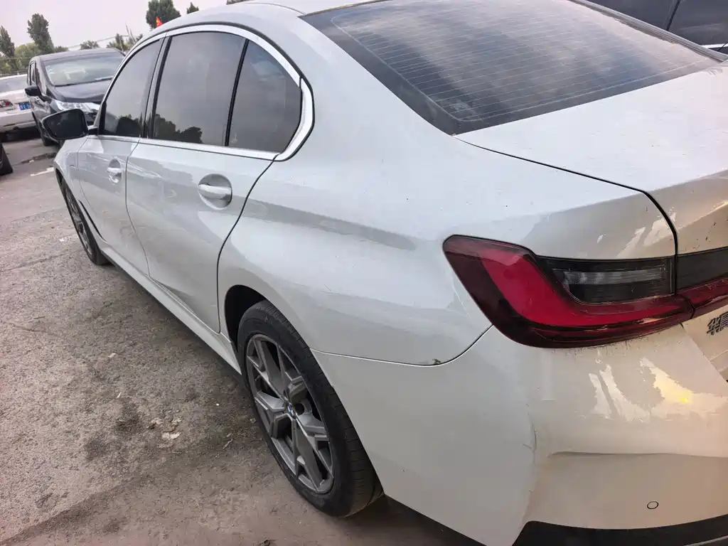 BMW i3 — миниатюра 7