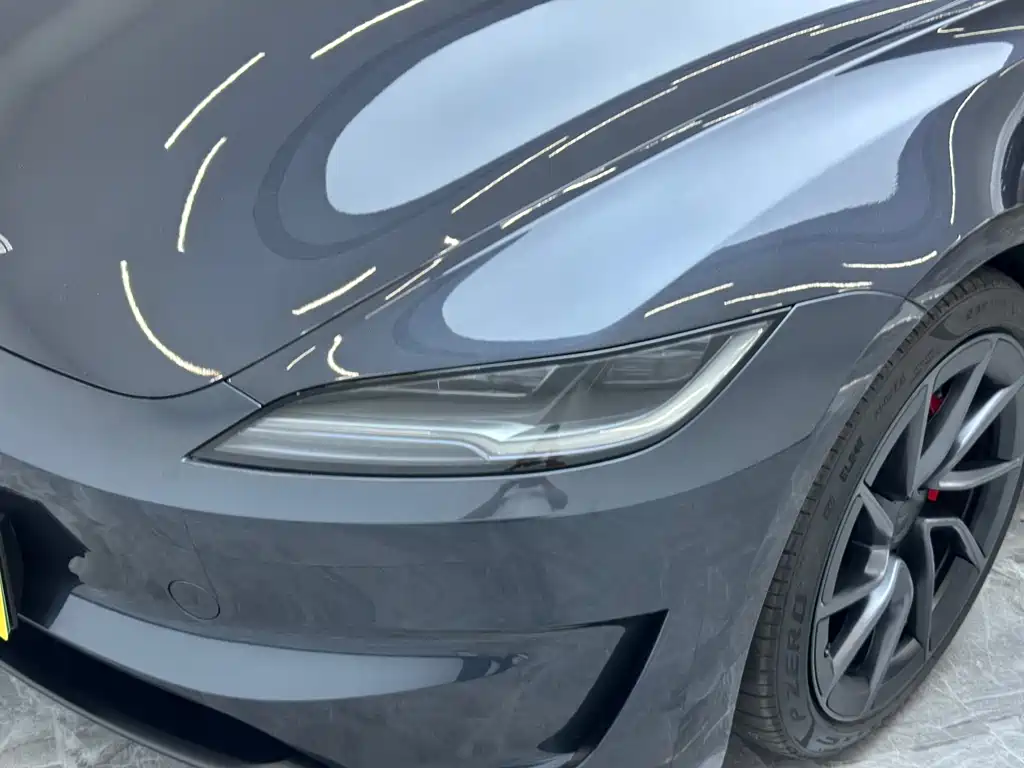 Tesla Model 3 — миниатюра 12