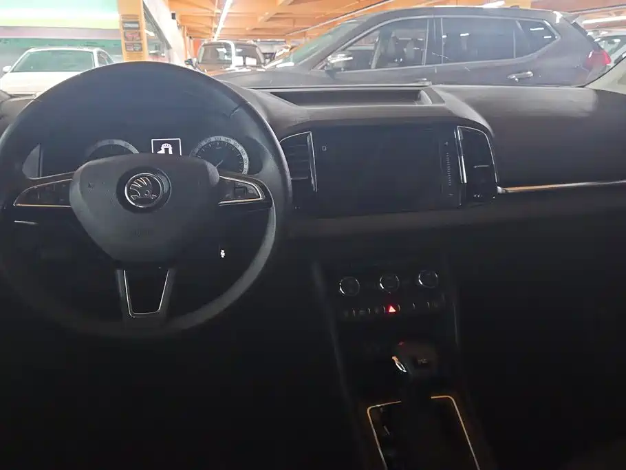 Skoda Karoq — миниатюра 12