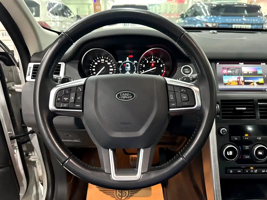 Land Rover Discovery Sport — миниатюра 16