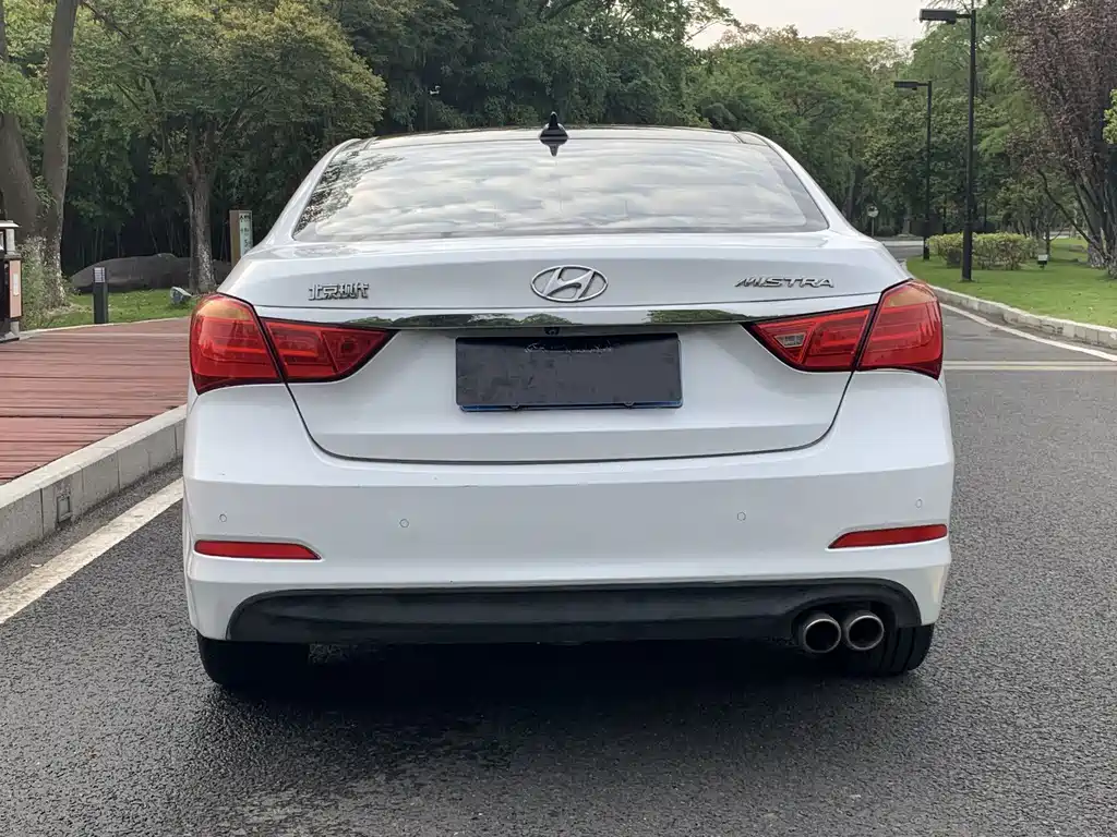 Hyundai Mistra — миниатюра 4