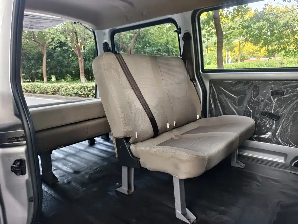 Wuling Rongguang S — миниатюра 12