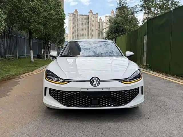 Volkswagen Lamando — миниатюра 2