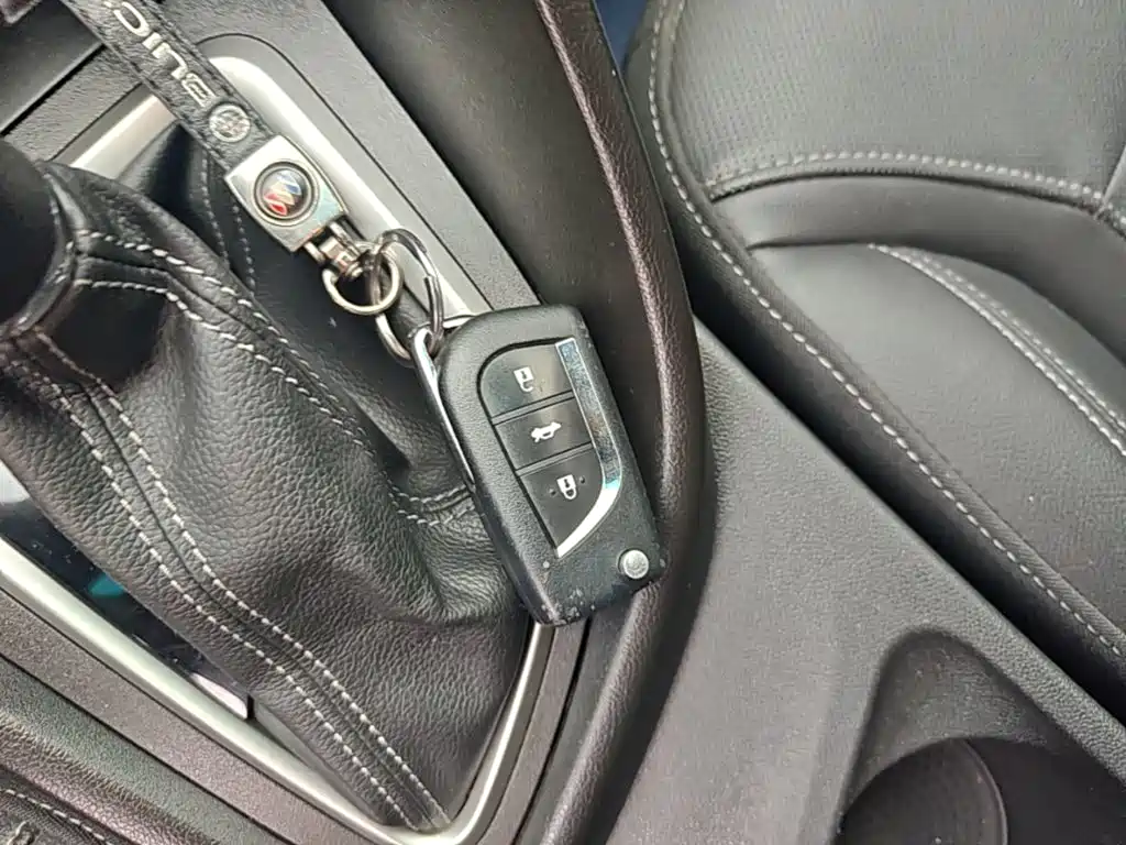 Buick Excelle — миниатюра 9