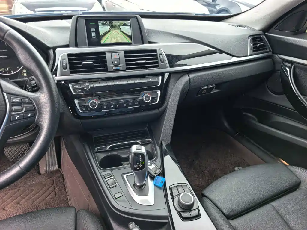 BMW 3 Series GT — миниатюра 13