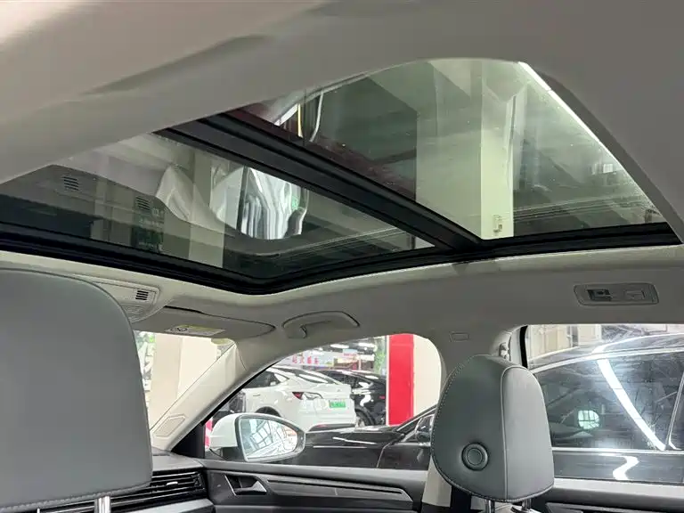 Volkswagen Sagitar 2024 200TSI DSG