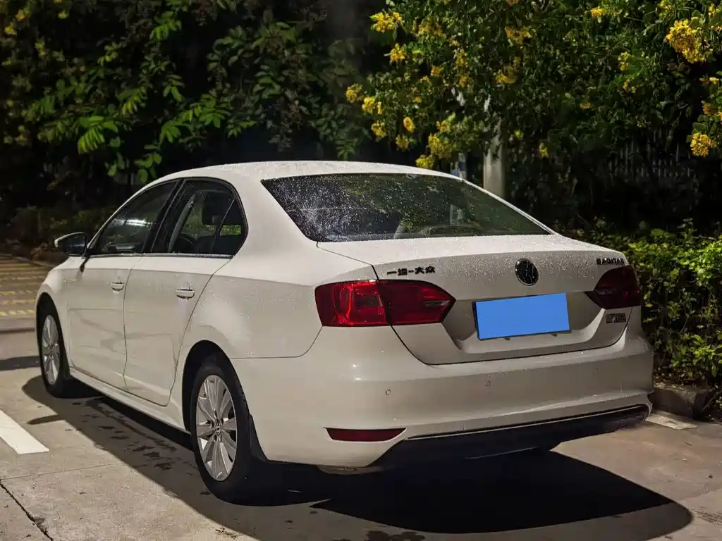 Volkswagen Sagitar — миниатюра 4
