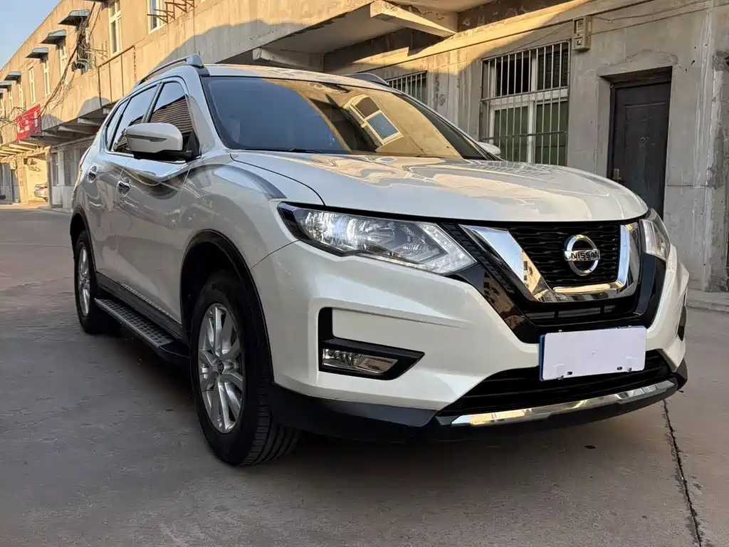 Nissan X-Trail — миниатюра 3