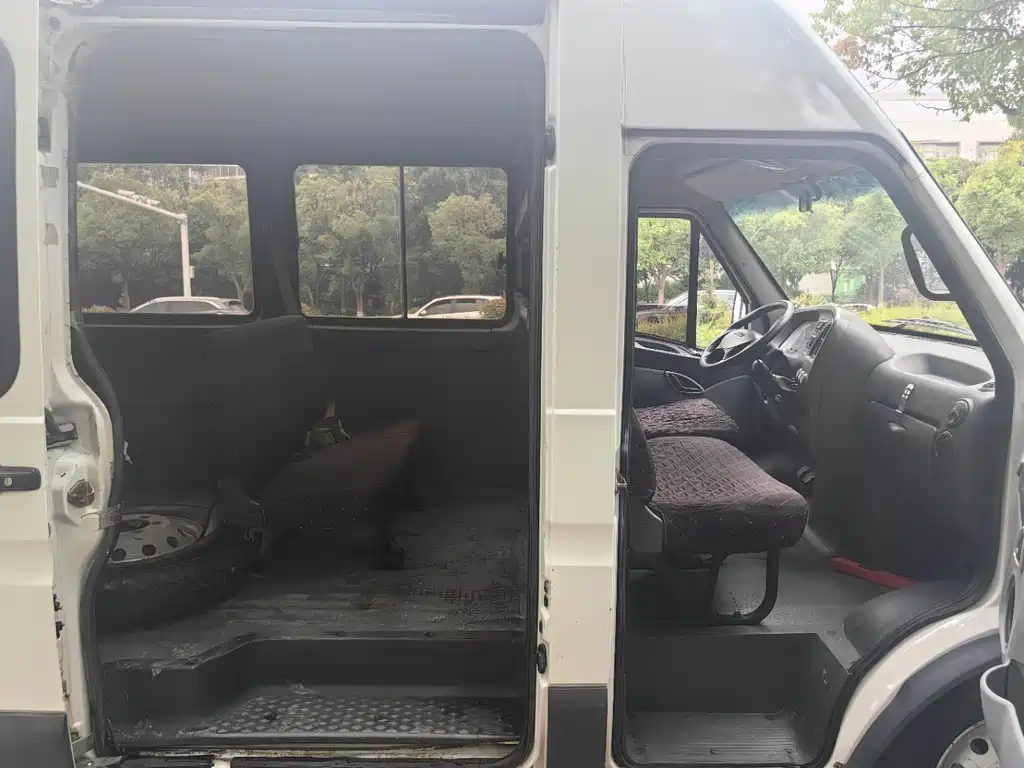 IVECO Baodi — миниатюра 5