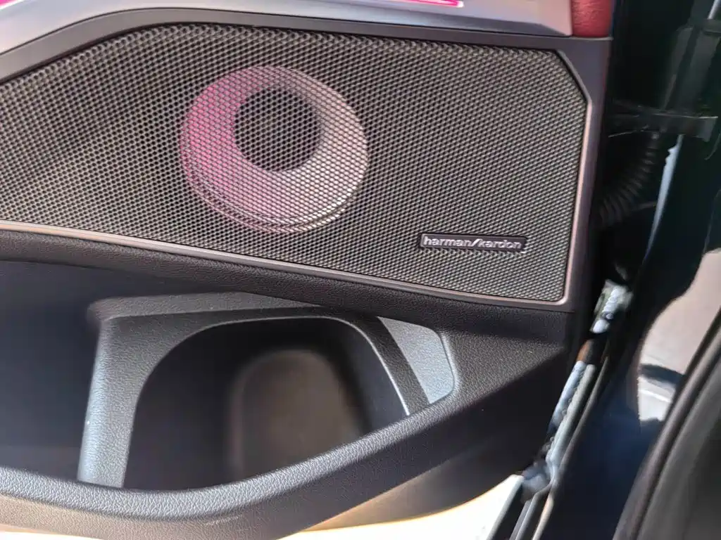 BMW 3 Series — миниатюра 14