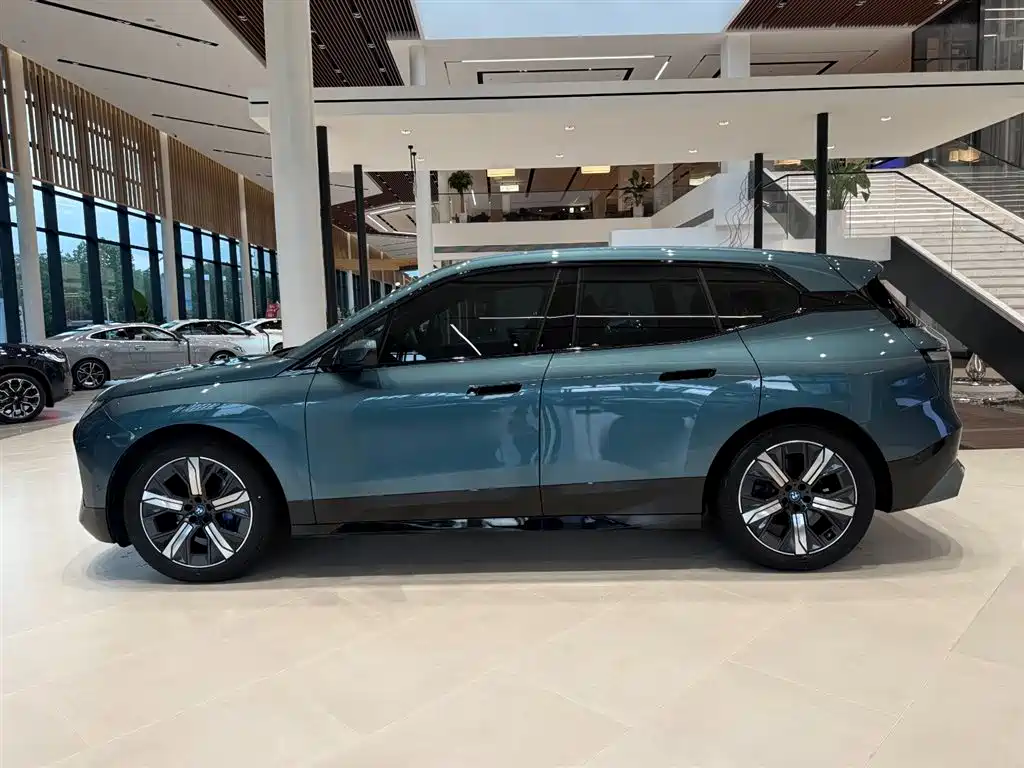 BMW iX — миниатюра 5