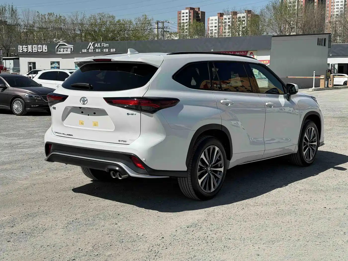 Toyota Crown 2026 Белый из Китая, фото 5