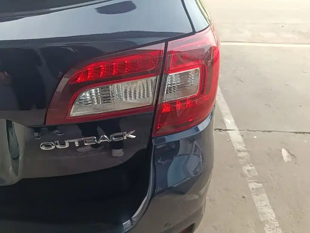 Subaru Outback — миниатюра 8