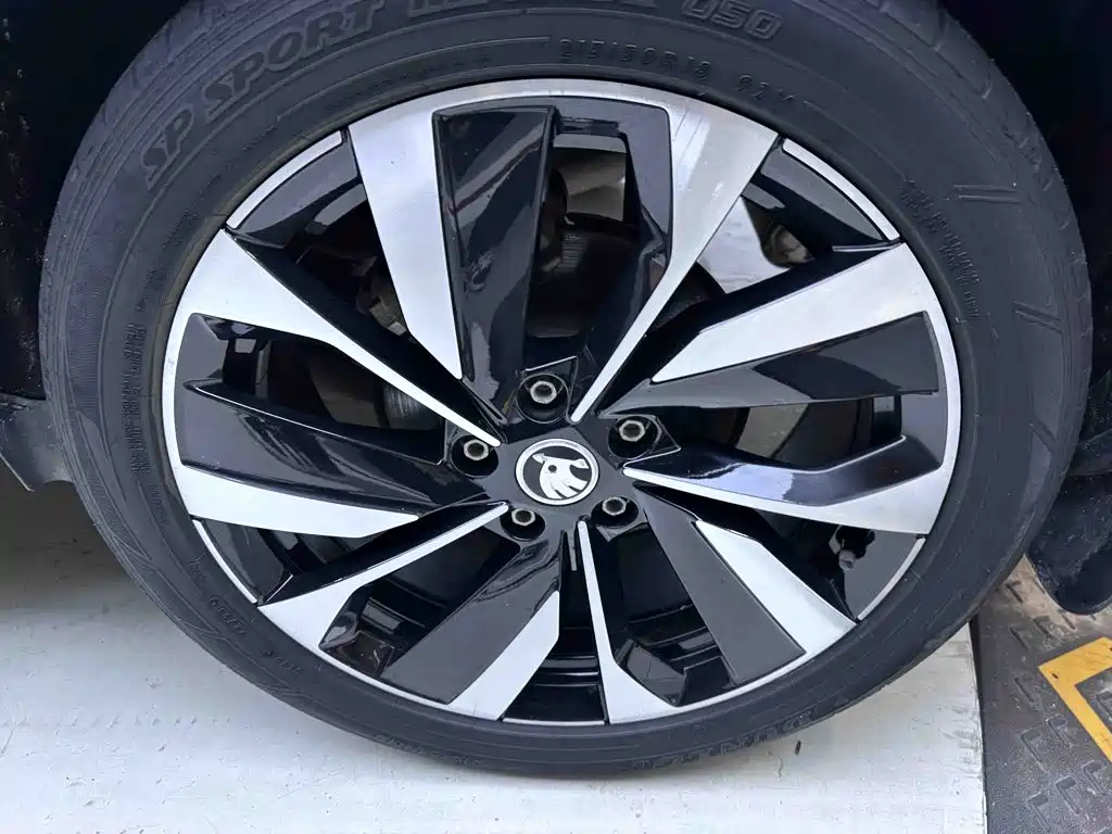 Skoda Karoq 2022 — фото 23