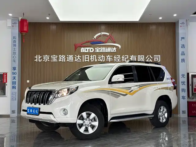 TOYOTA PRADO 2017
