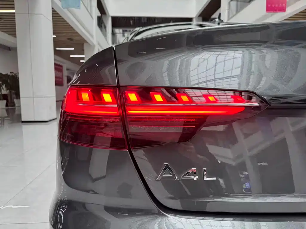 Audi A4L — миниатюра 23