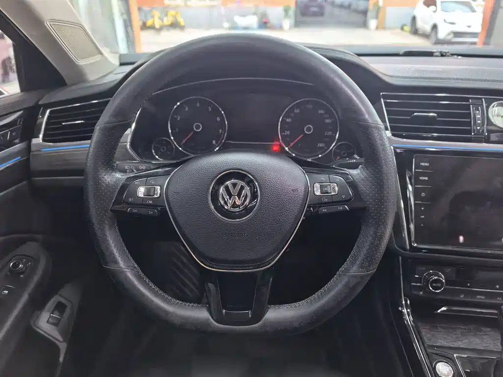 Volkswagen Phideon — миниатюра 20