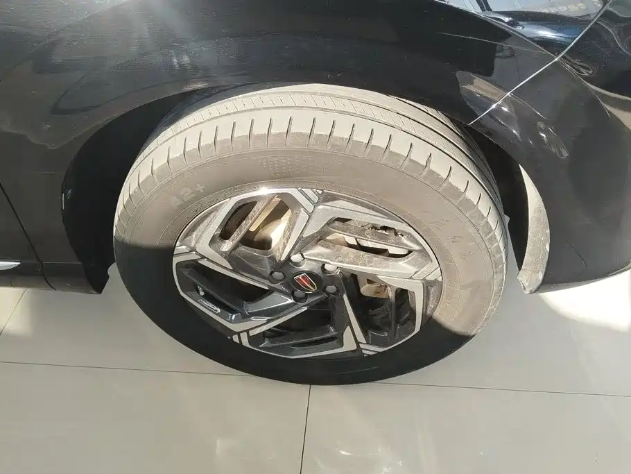 Hongqi Hongqi HS3 — миниатюра 6
