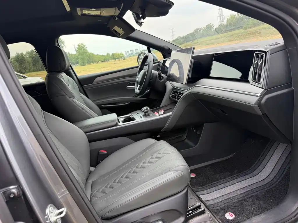 BYD L DM-i — миниатюра 7