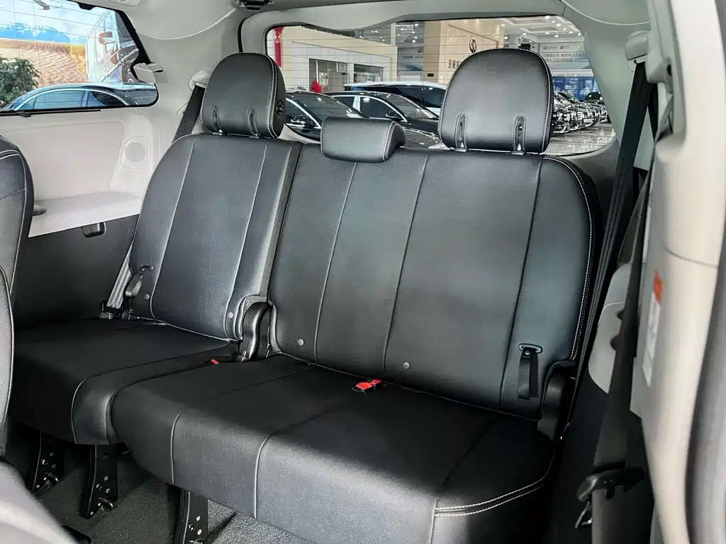 Toyota Sienna 2019 3.5L