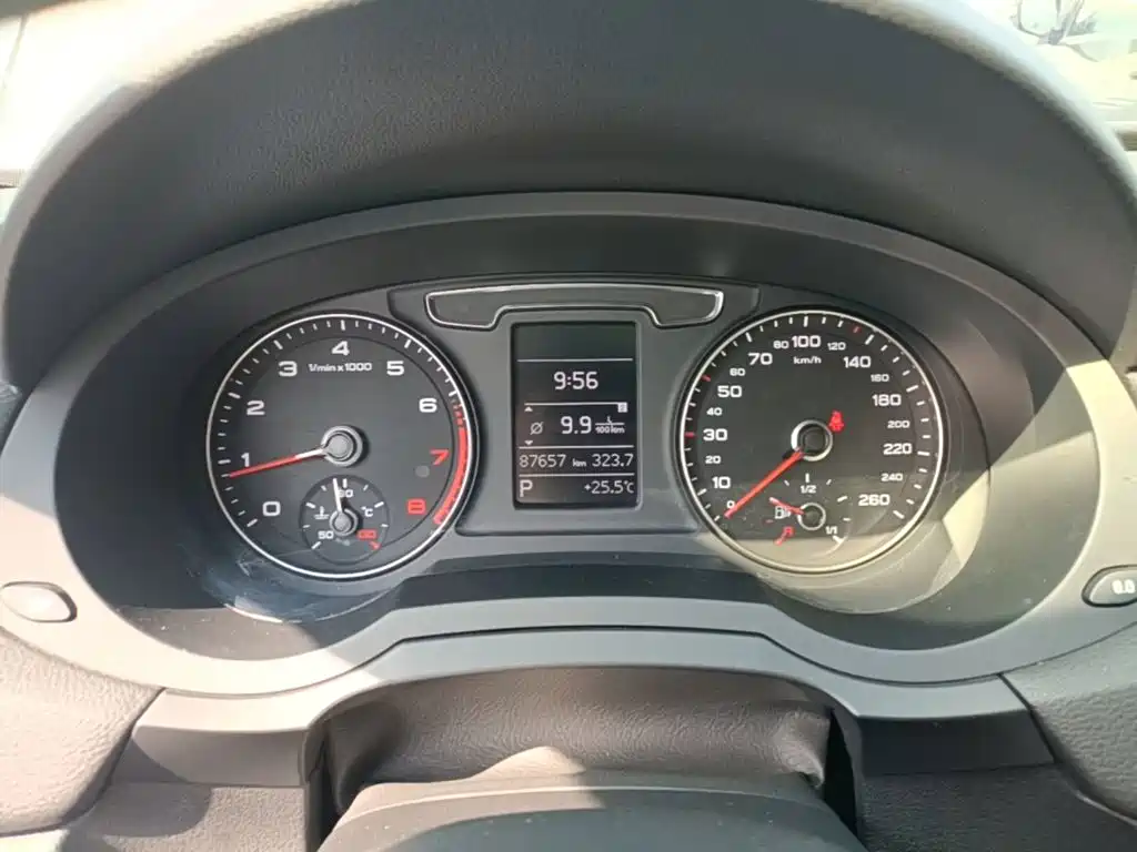 Audi Q3 — миниатюра 12
