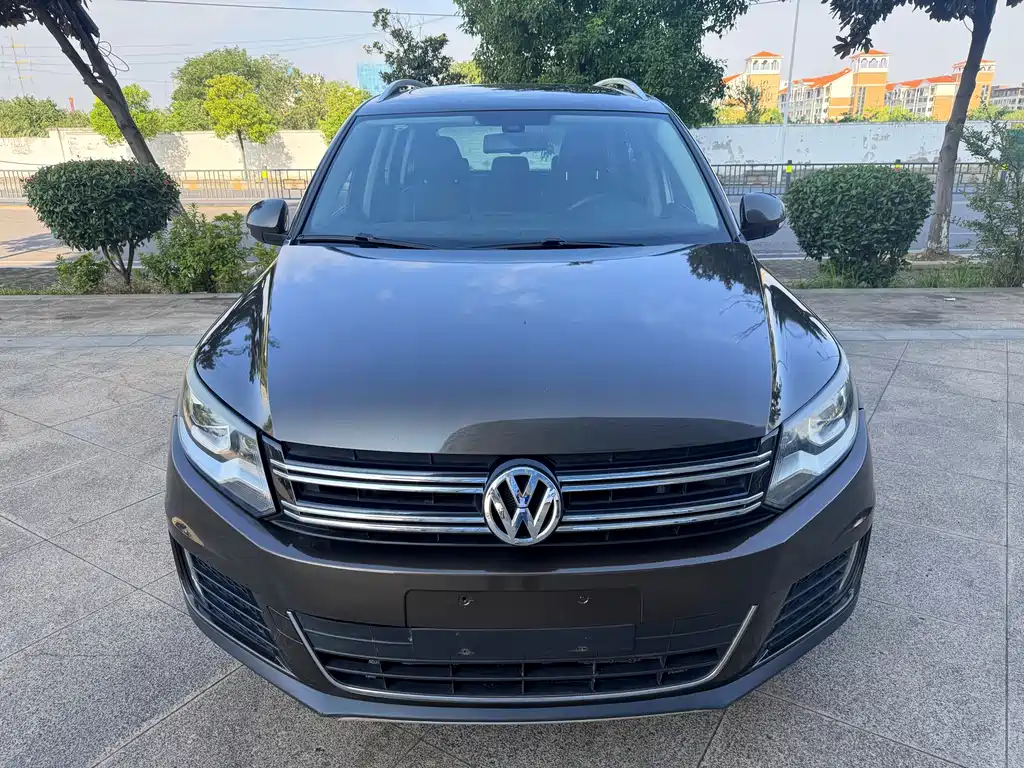Volkswagen Tiguan — миниатюра 2