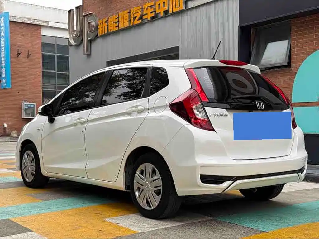Honda Fit — миниатюра 10