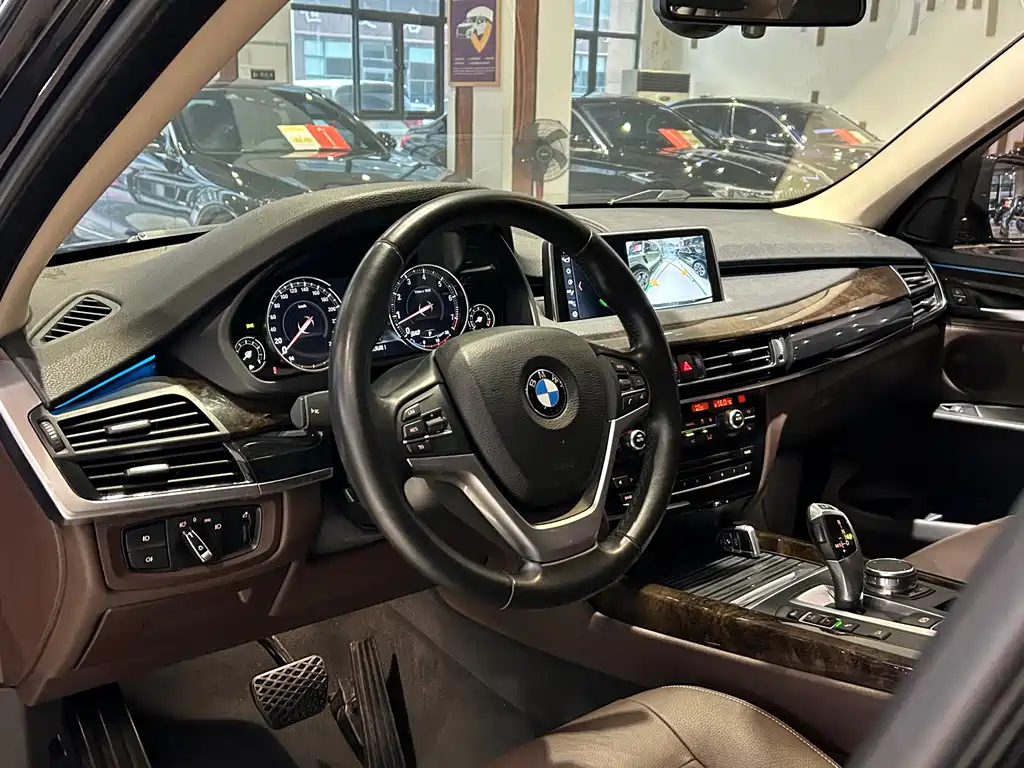 BMW X5 (Import) — миниатюра 5