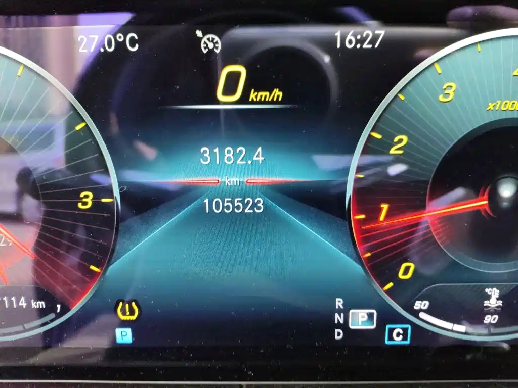 Mercedes-Benz E-Class — миниатюра 5