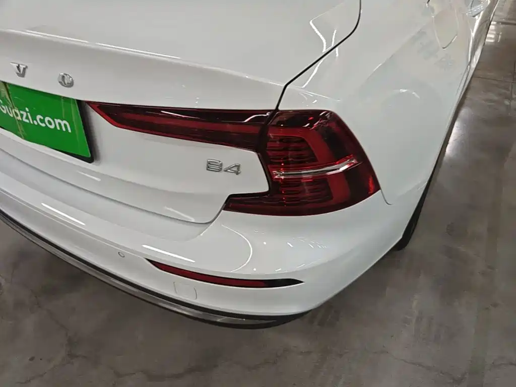 Volvo S60 — миниатюра 8