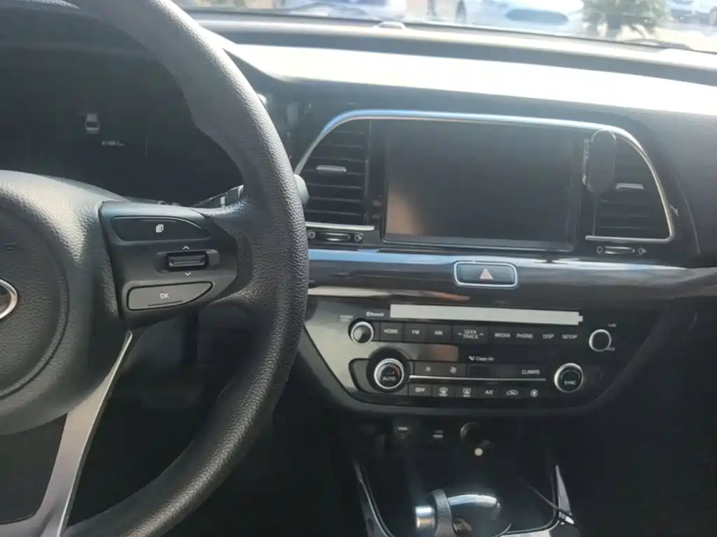 Kia K4 — миниатюра 10